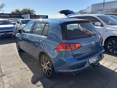 2016 Volkswagen Golf - Thumbnail