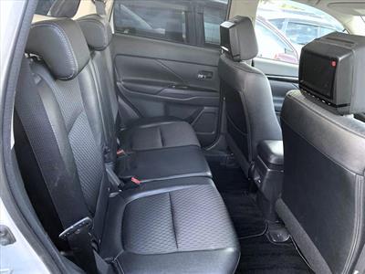 2014 Mitsubishi OUTLANDER - Thumbnail