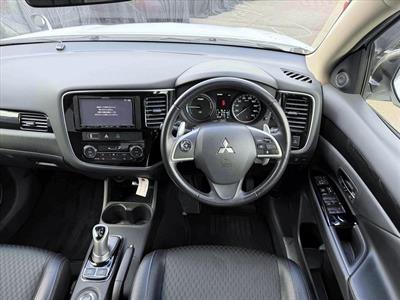 2015 Mitsubishi OUTLANDER - Thumbnail