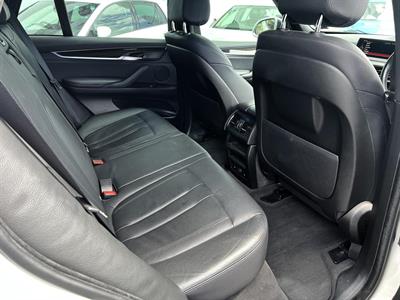 2017 BMW X5 - Thumbnail