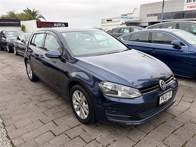 2013 Volkswagen Golf - Thumbnail