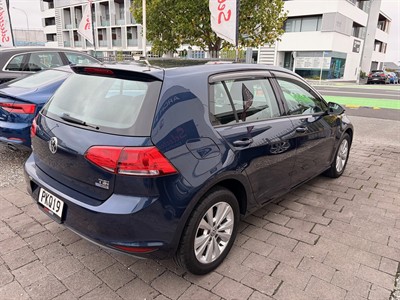 2013 Volkswagen Golf - Thumbnail