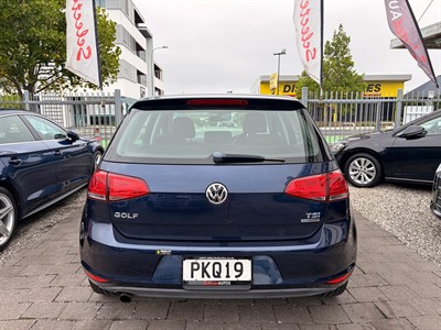 2013 Volkswagen Golf - Thumbnail