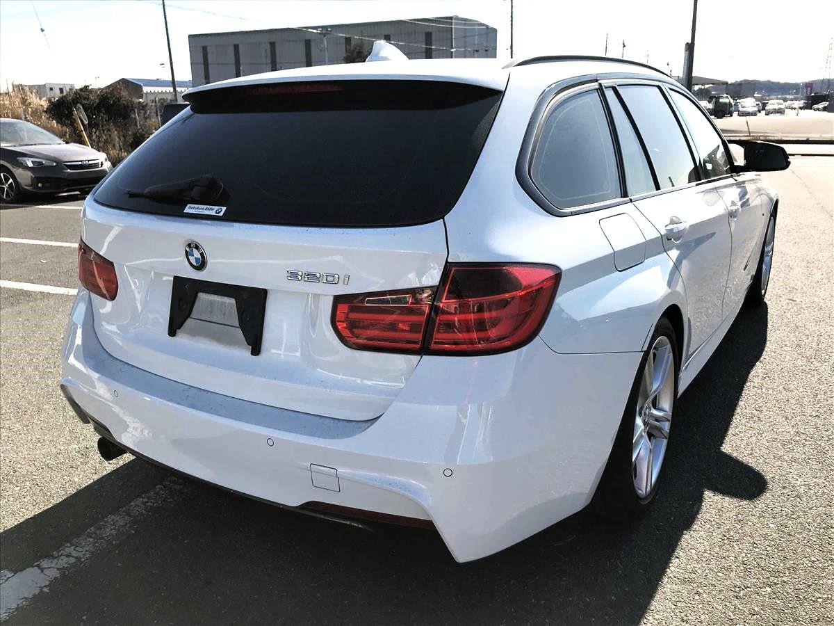 2014 BMW 320i