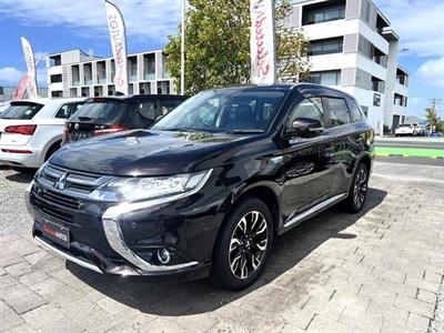 2015 Mitsubishi OUTLANDER - Thumbnail