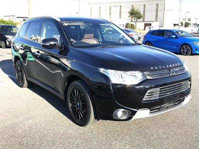 2015 Mitsubishi OUTLANDER - Thumbnail