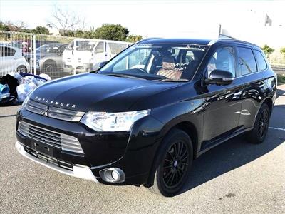 2015 Mitsubishi OUTLANDER - Thumbnail