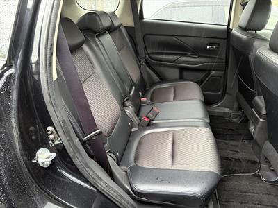 2015 Mitsubishi OUTLANDER - Thumbnail