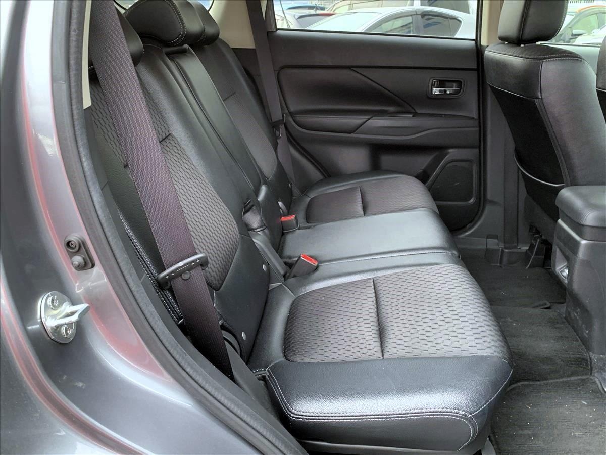 2013 Mitsubishi OUTLANDER
