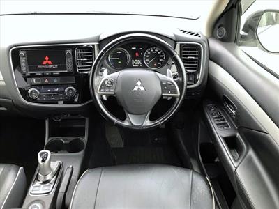 2014 Mitsubishi OUTLANDER - Thumbnail
