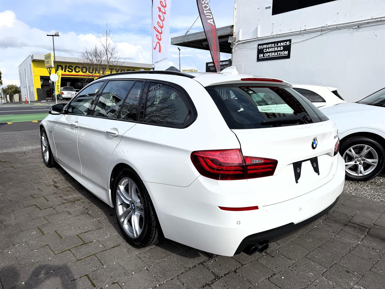2016 BMW 523i