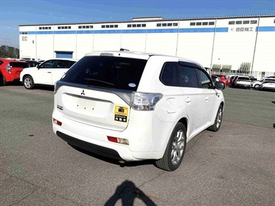 2014 Mitsubishi OUTLANDER - Thumbnail