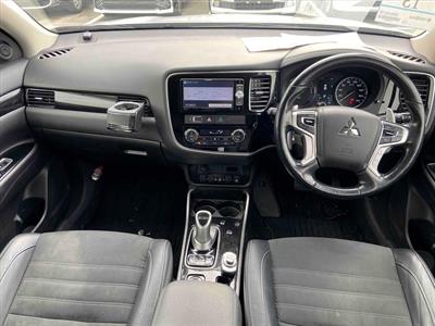 2018 Mitsubishi OUTLANDER - Thumbnail