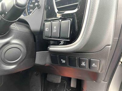 2018 Mitsubishi OUTLANDER - Thumbnail