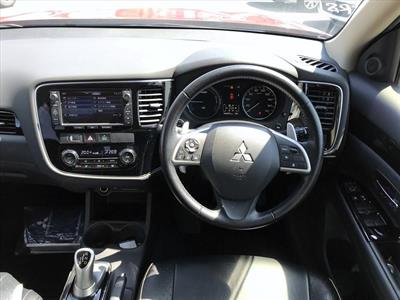 2014 Mitsubishi OUTLANDER - Thumbnail