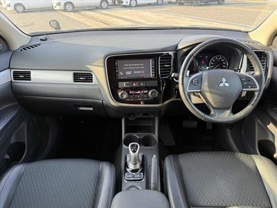 2014 Mitsubishi OUTLANDER - Thumbnail