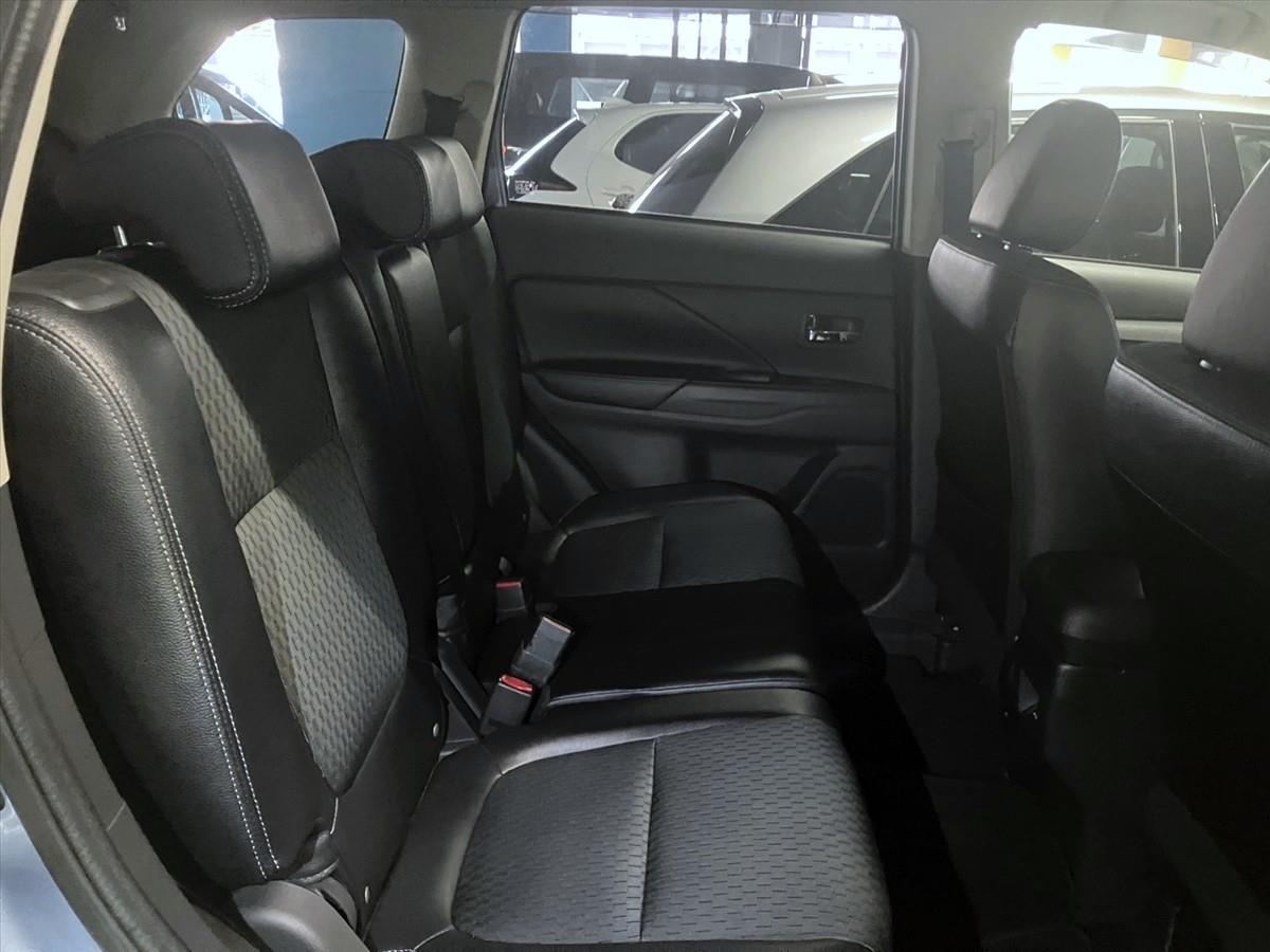 2015 Mitsubishi OUTLANDER