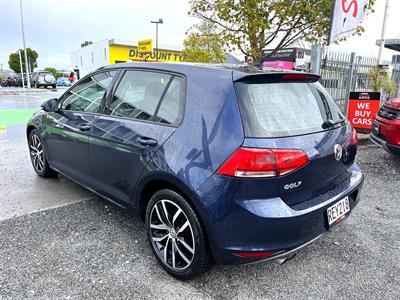 2014 Volkswagen Golf - Thumbnail