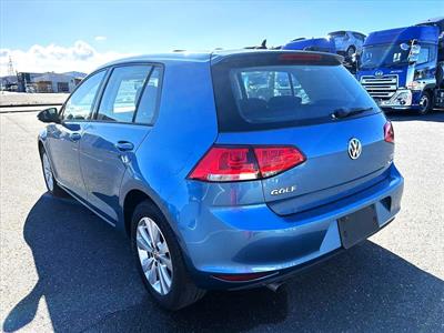 2015 Volkswagen Golf - Thumbnail
