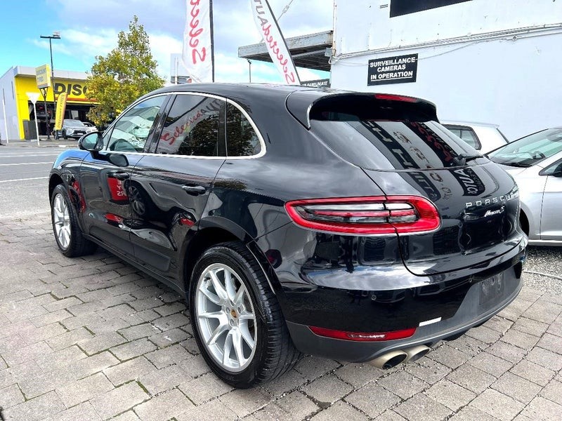 2014 Porsche Macan