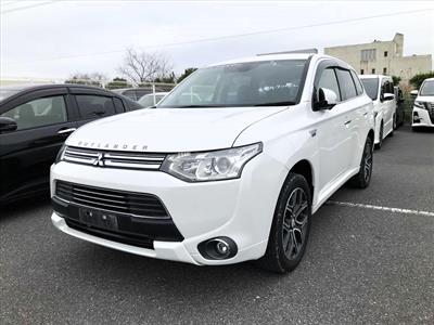 2015 Mitsubishi OUTLANDER - Thumbnail