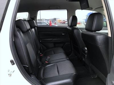 2015 Mitsubishi OUTLANDER - Thumbnail