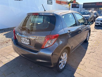 2014 Toyota YARIS - Thumbnail