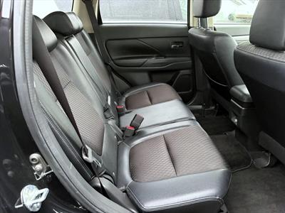 2014 Mitsubishi OUTLANDER - Thumbnail