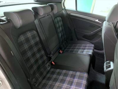 2018 Volkswagen Golf - Thumbnail