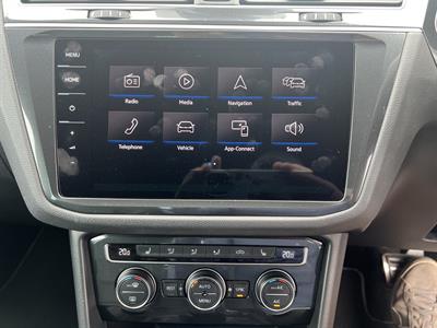2018 Volkswagen TIGUAN - Thumbnail