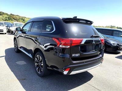 2016 Mitsubishi OUTLANDER - Thumbnail
