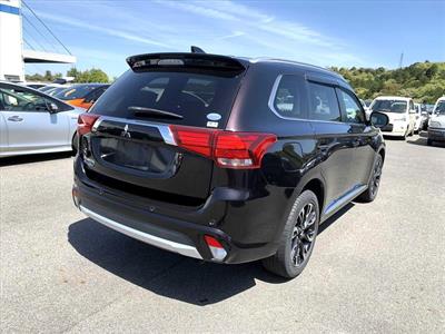 2016 Mitsubishi OUTLANDER - Thumbnail