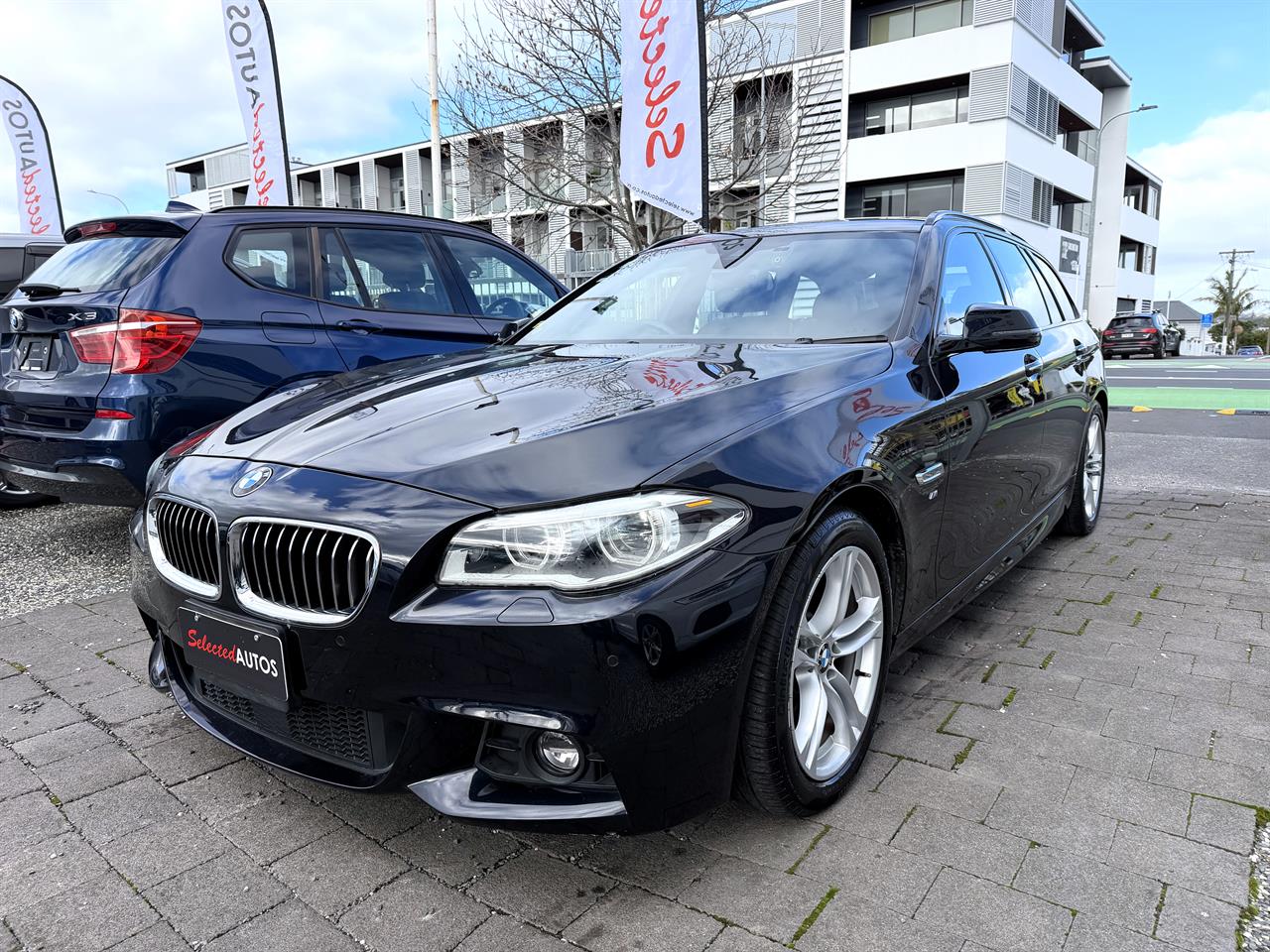 2017 BMW 523i