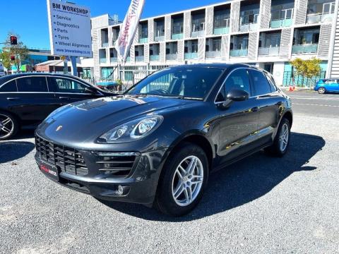 2016 Porsche Macan - Thumbnail