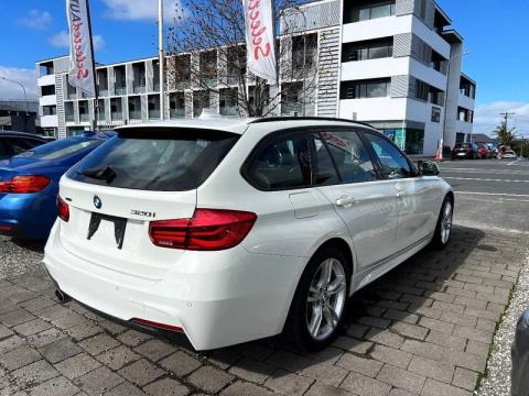 2019 BMW 320i - Thumbnail