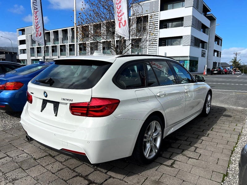 2019 BMW 320i
