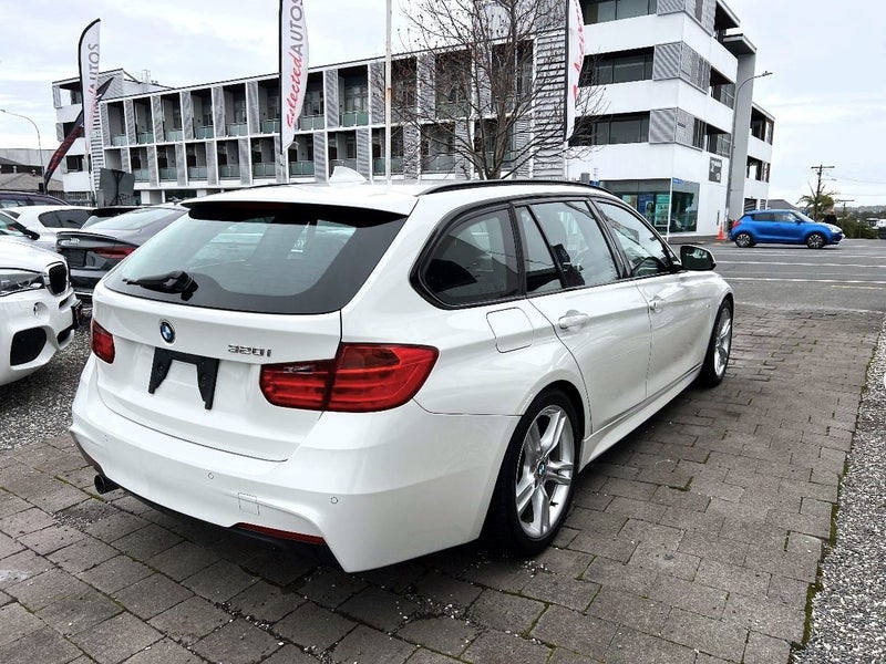 2015 BMW 320i