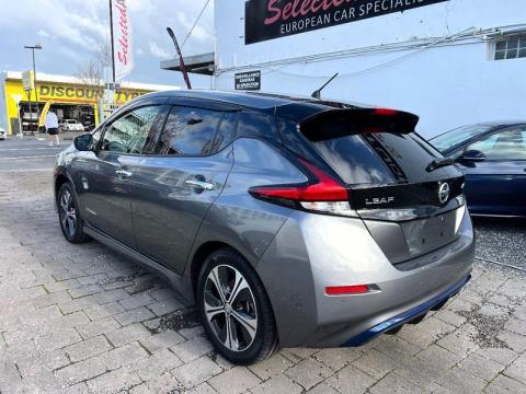 2019 Nissan Leaf - Thumbnail