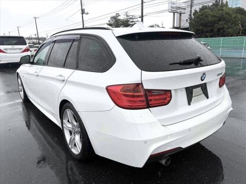 2013 BMW 320i - Thumbnail