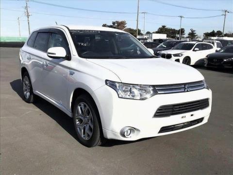 2014 Mitsubishi Outlander - Thumbnail