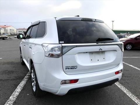 2014 Mitsubishi Outlander - Thumbnail