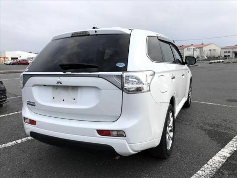 2014 Mitsubishi Outlander - Thumbnail