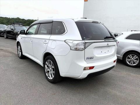 2014 Mitsubishi Outlander - Thumbnail