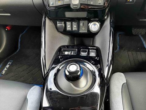2019 Nissan Leaf - Thumbnail