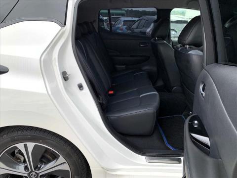 2019 Nissan Leaf - Thumbnail