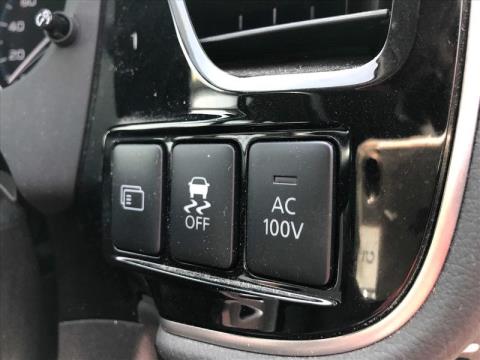 2015 Mitsubishi Outlander - Thumbnail