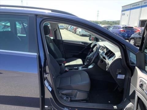 2016 Volkswagen Golf - Thumbnail
