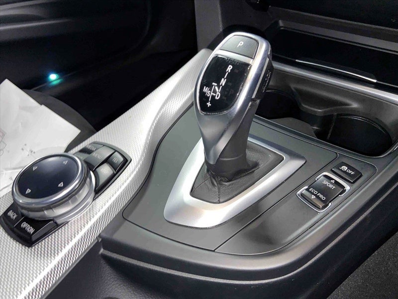 2015 BMW 320i