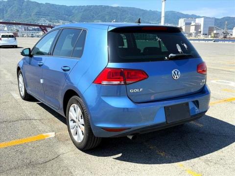 2016 Volkswagen Golf - Thumbnail