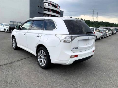 2013 Mitsubishi Outlander - Thumbnail